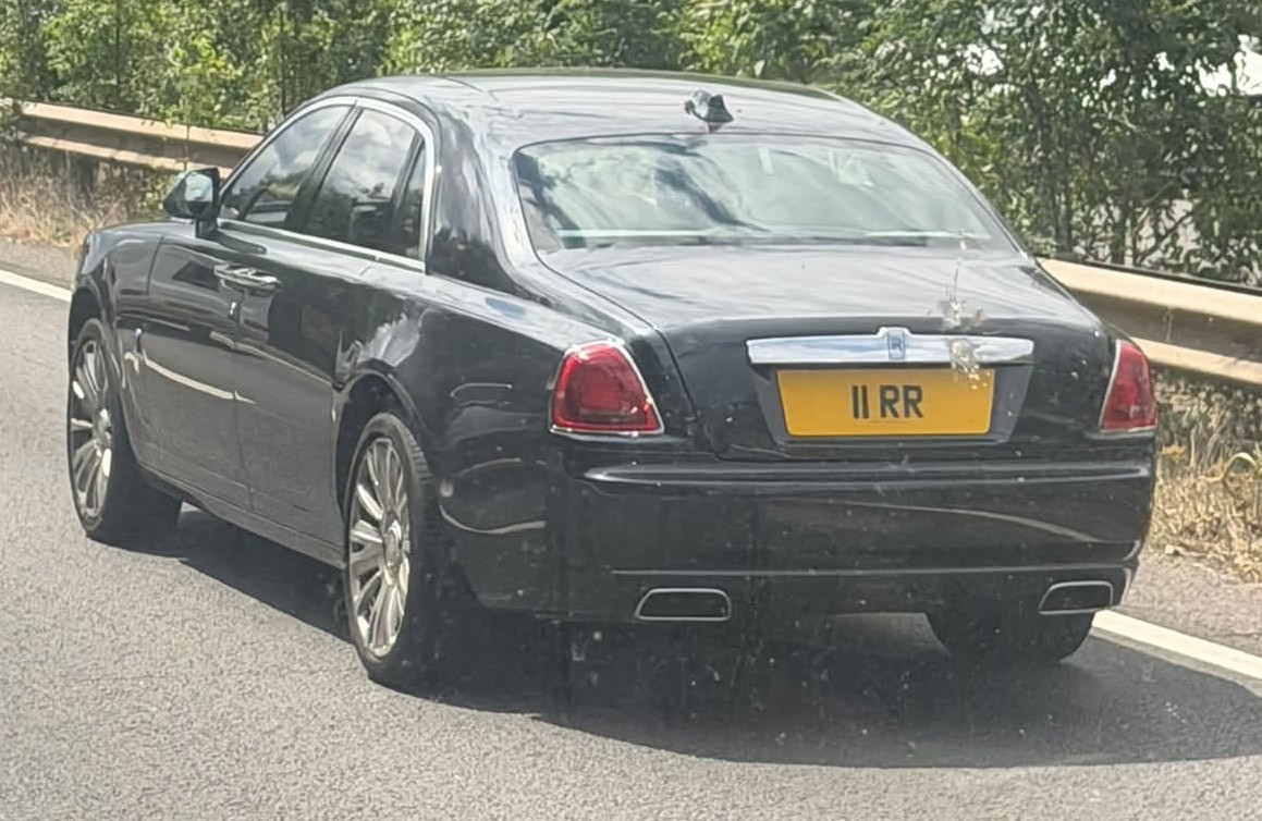 UK Number Plate 11 RR on a 2018 Blue Rolls Royce Ghost
