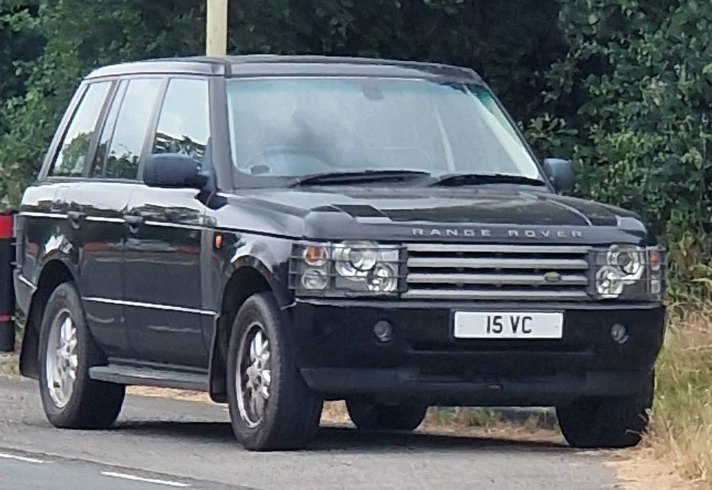 UK Number Plate 15 VC on a 2003 Black Land Rover Range Rover