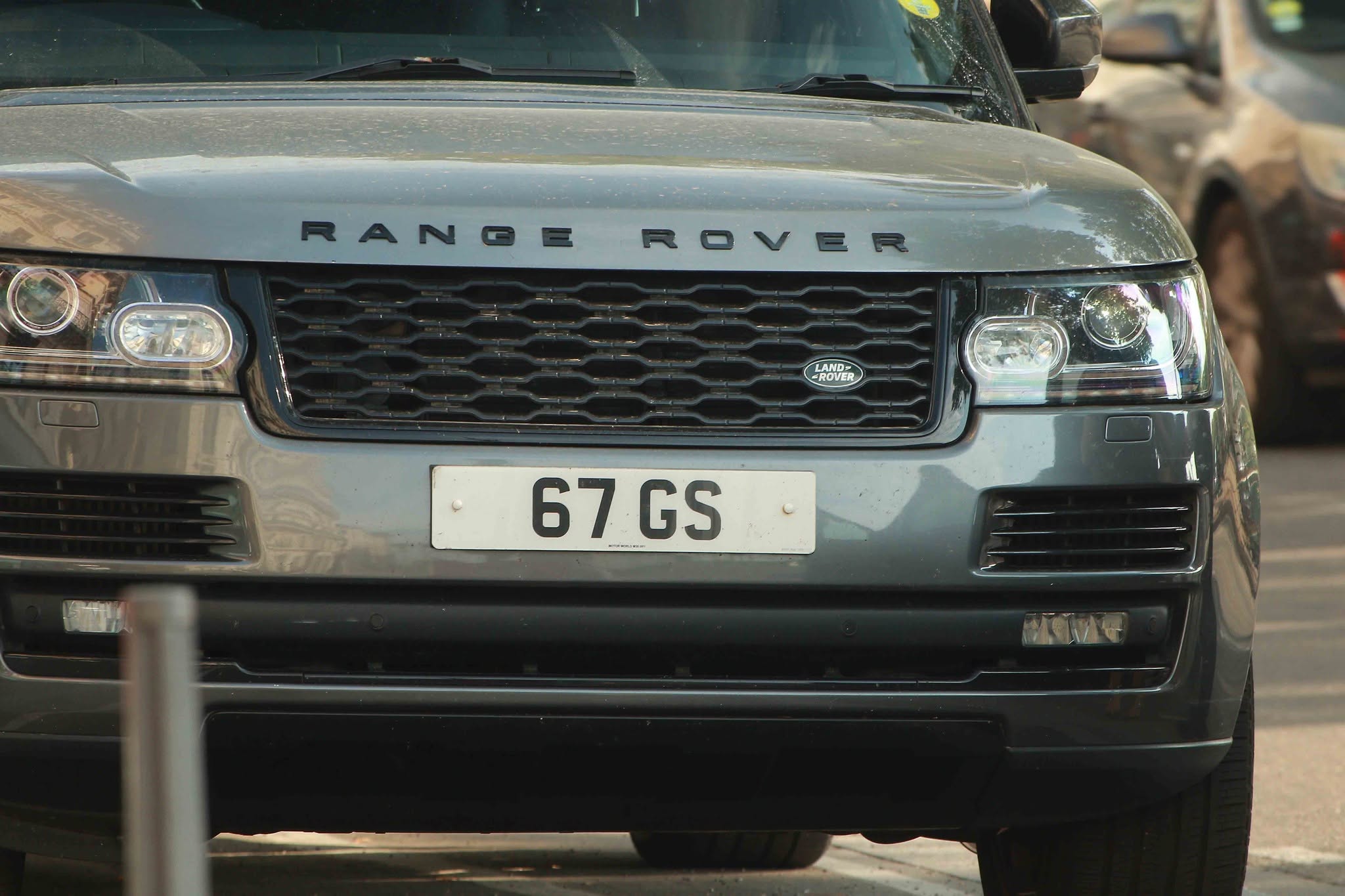 UK Number Plate 67 GS on a 2014 Grey Land Rover Range Rover