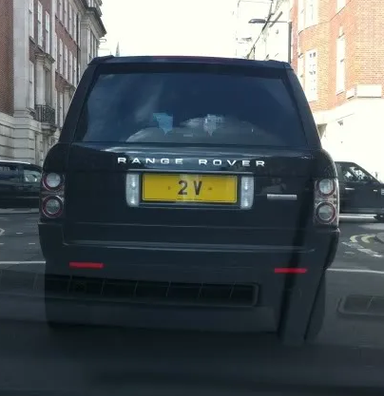 UK Number Plate 2 V on a 2020 Blue Bentley
