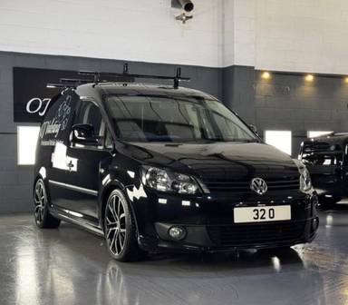 UK Number Plate 32 O on a 2014 Black Volkswagen Caddy