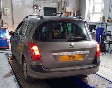 UK Number Plate 7 R