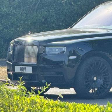 UK Number Plate 8 OV on a 2022 Black Rolls Royce Cullinan Black Badge Auto