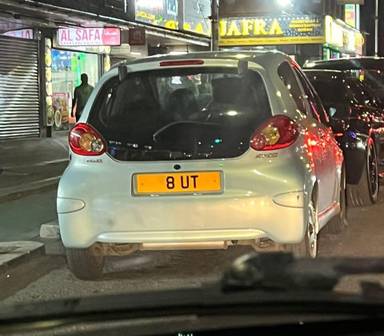 UK Number Plate 8 UT