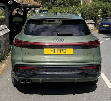 UK Number Plate H1 PPO on a 2025 Green Audi Q5 Edition 1 Tdi Mhev Quat Sa