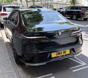 OMA 1N on a vehicle — Oman diplomatic registration