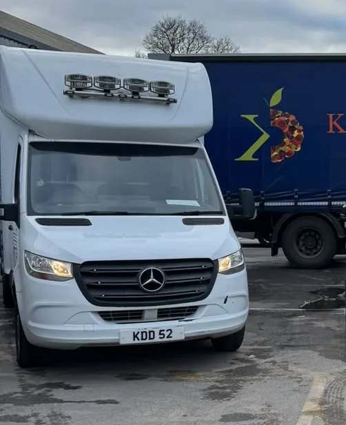KDD 52 number plate – K.D. Davis & Sons