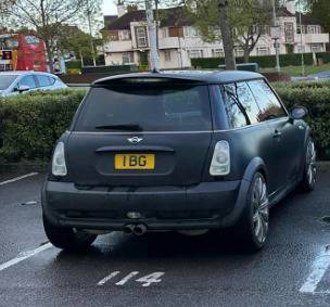 UK Number Plate 1 BG on a 2003 Black Mini Mini