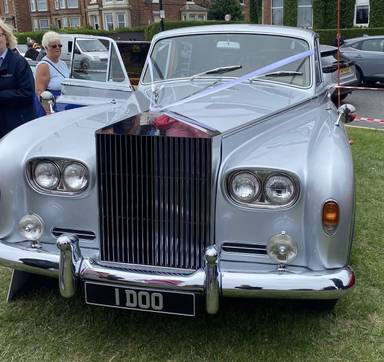 UK Number Plate 1 DOO on a 1970 Blue Rolls Royce Phantom