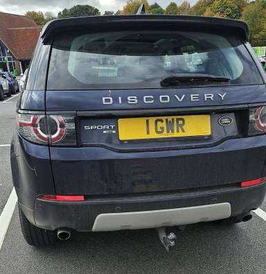 UK Number Plate 1 GWR on a 2017 Blue Land Rover Discovery Sport