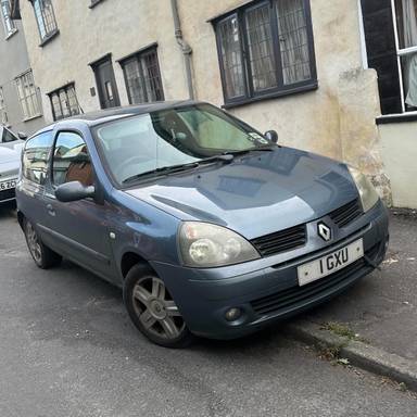 UK Number Plate 1 GXU on a 2005 Blue Renault Clio