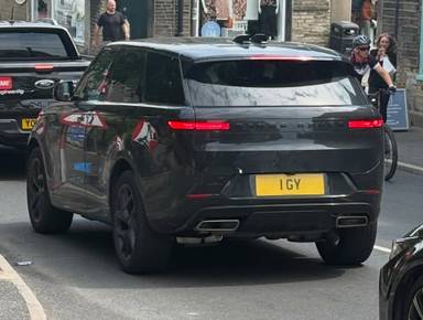 UK Number Plate 1 GY on a 2026 Black Land Rover Range Rover Sprt Dyn Se Phev A