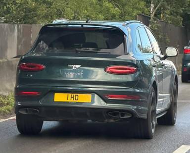 UK Number Plate 1 HD on a 2024 Green Bentley Bentayga S V8 Auto