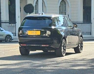 UK Number Plate 1 KUS on a 2023 Black Land Rover Range Rover Se Mhev Auto