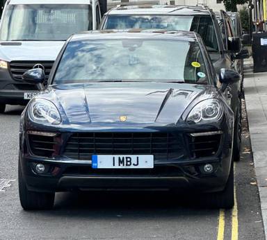 UK Number Plate 1 MBJ on a 2015 Blue Porsche Macan