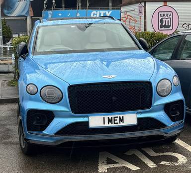 UK Number Plate 1 MEM on a 2022 Blue Bentley Bentayga V8 S Auto