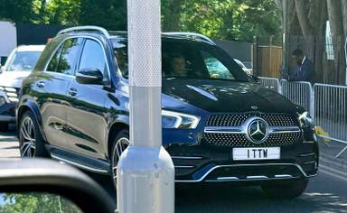 UK Number Plate 1 TTW on a 2022 Black Mercedes-Benz GLE