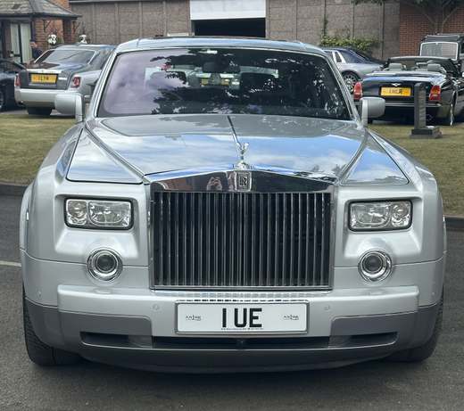 1 UE number plate – A.W. Lymn