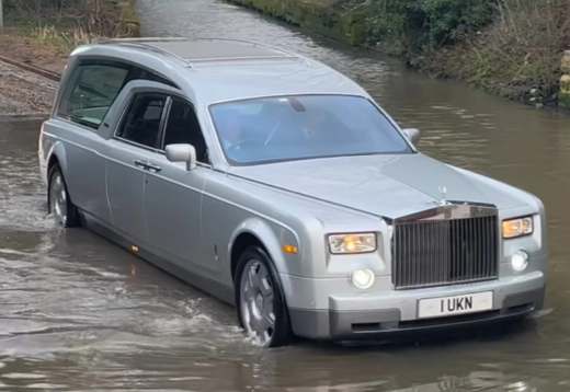 1 UKN number plate – A.W. Lymn
