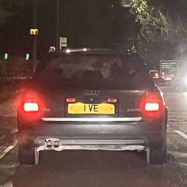 UK Number Plate 1 VE on a 2003 Green Audi A6
