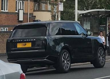 UK Number Plate 1 XP on a 2025 Green Land Rover Range Rover Autobio D Mhev A