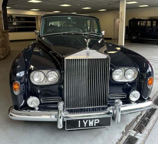 1 YWP number plate – A.W. Lymn