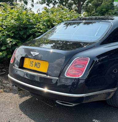 UK Number Plate 15 MD on a 2016 Black Bentley Mulsanne
