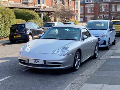 UK Number Plate 15 Y on a 2003 Silver Porsche 911