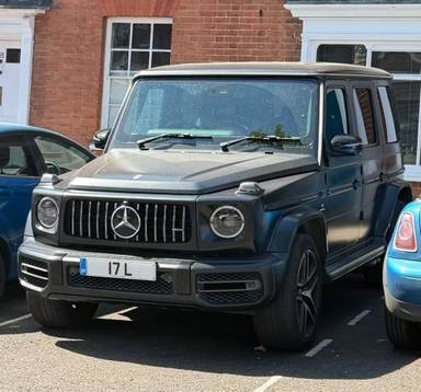 UK Number Plate 17 L on a 2019 Black Mercedes-Benz G-Class
