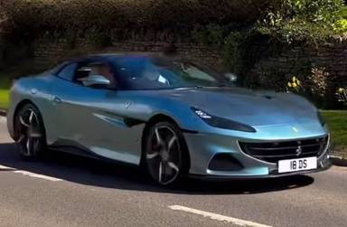 UK Number Plate 18 DS on a 2023 Blue Ferrari Portofino M S-A