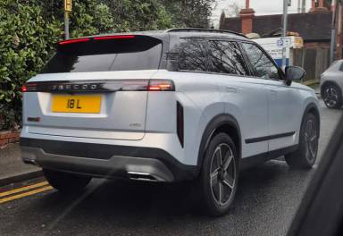 UK Number Plate 18 L on a 2025 Silver Jaecoo 7 Luxury 4x4 Auto