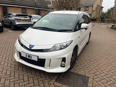 UK Number Plate 2 MU on a 2015 White Toyota