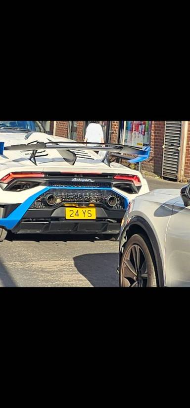 UK Number Plate 24 YS on a 2022 White Lamborghini