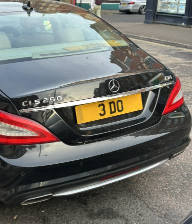 UK Number Plate 3 DO on a 2015 Black Mercedes-Benz S-Class