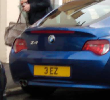 UK Number Plate 3 EZ on a 2009 Blue BMW Z4 3.0si Coupe