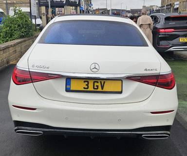UK Number Plate 3 GV on a 2021 White Mercedes 400