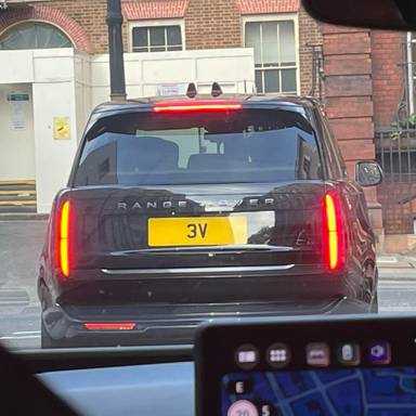 UK Number Plate 3 V on a 2024 Black Land Rover Range Rover Autobio Phev Auto