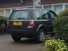 UK Number Plate 33 P on a 2007 Green Land Rover Freelander