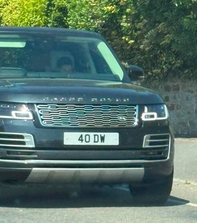 UK Number Plate 40 DW on a 2021 Black Land Rover Range Rover Sport