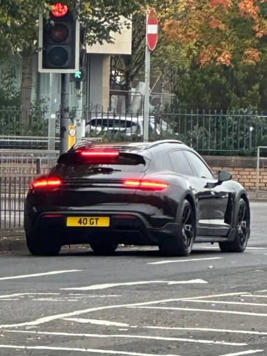 UK Number Plate 40 GT on a 2025 Grey Porsche Cayenne V6 S E-Hybrid Auto