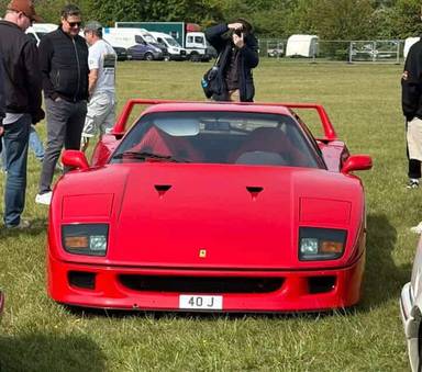 UK Number Plate 40 J on a 1991 RED Ferrari F40 F40
