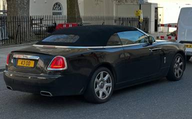 UK Number Plate 43 OO on a 2017 Black Rolls Royce Dawn