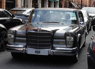 UK Number Plate 45 D on a 1970 Grey Mercedes 600