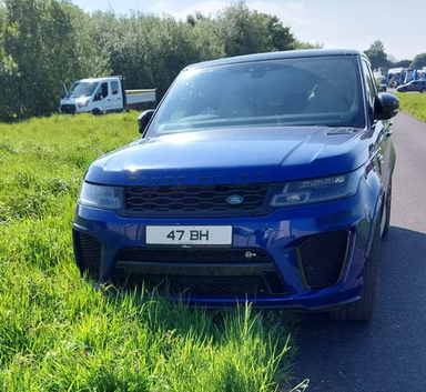 UK Number Plate 47 BH on a 2022 Blue Land Rover