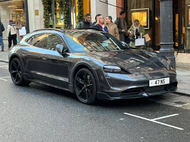 UK Number Plate 47 NS on a 2022 Black Porsche Cayenne Gts Auto