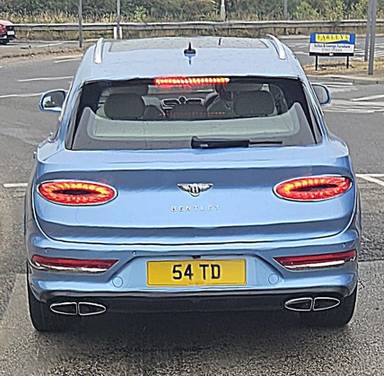 UK Number Plate 54 TD on a 2022 Blue Bentley Bentayga V6 Hybrid Auto