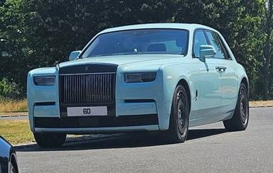 UK Number Plate 6 D on a 2024 Green Rolls Royce Phantom