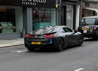 UK Number Plate 60 OP on a 2014 Silver BMW I8