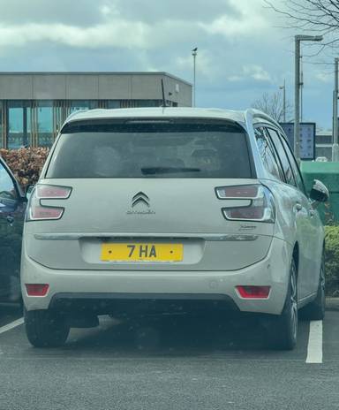 UK Number Plate 7 HA on a 2018 Beige Citroen C4 Grand Picasso