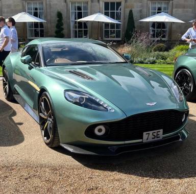 UK Number Plate 7 SE on a 2017 Green Aston Martin Vanquish